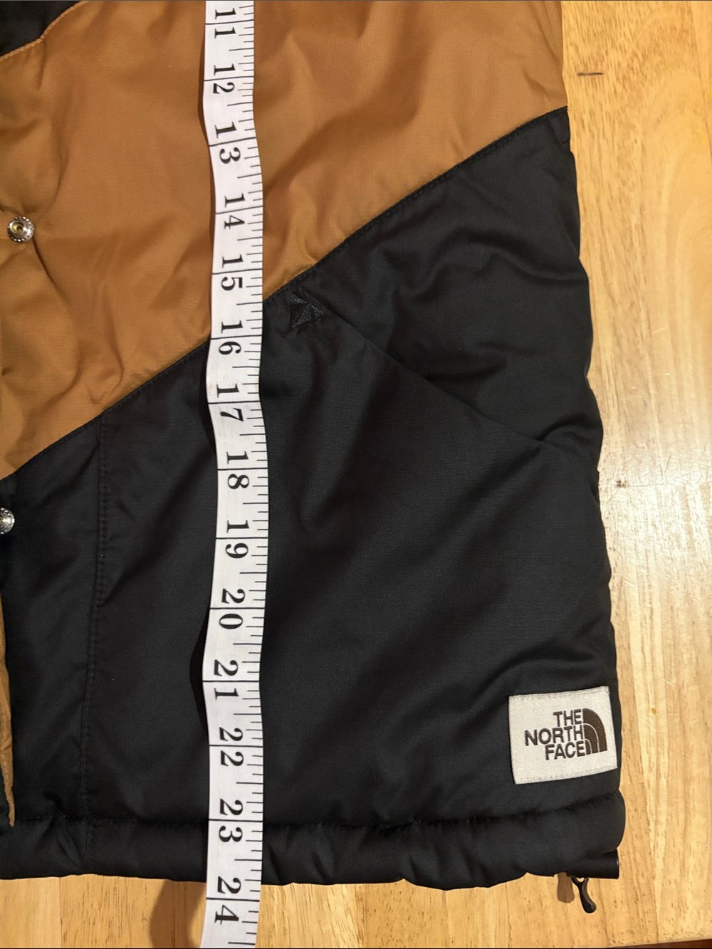 The North Face Women's Black & Brown Chevron Puffer Vest - Picture 4 of 5